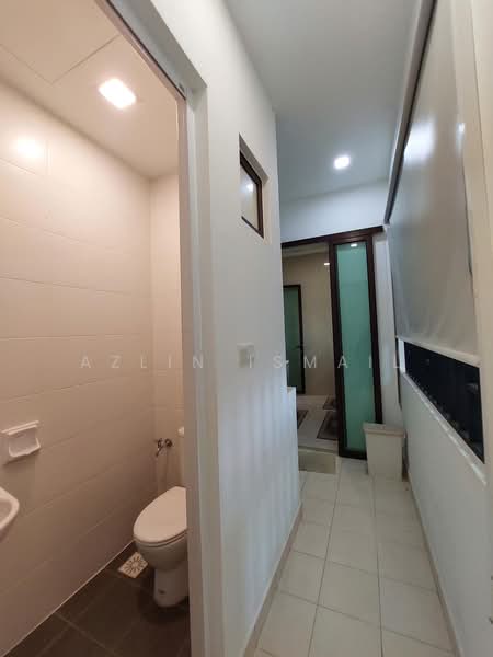 Condominium for Rent at Isle of Kamares - Azlin Ismail - Bathroom - PropertyGuru.com.my