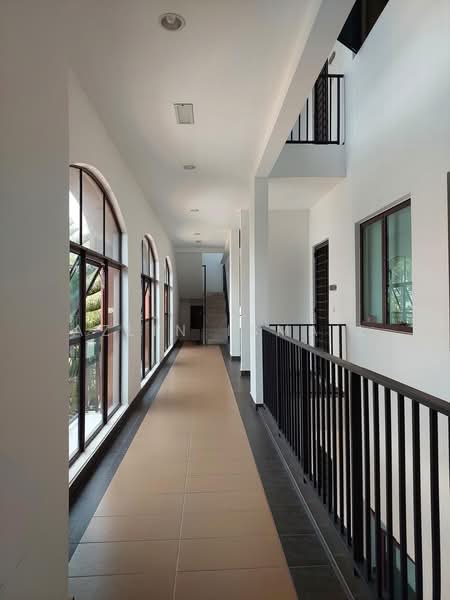 Condominium for Rent at Isle of Kamares - Azlin Ismail - Corridor - PropertyGuru.com.my