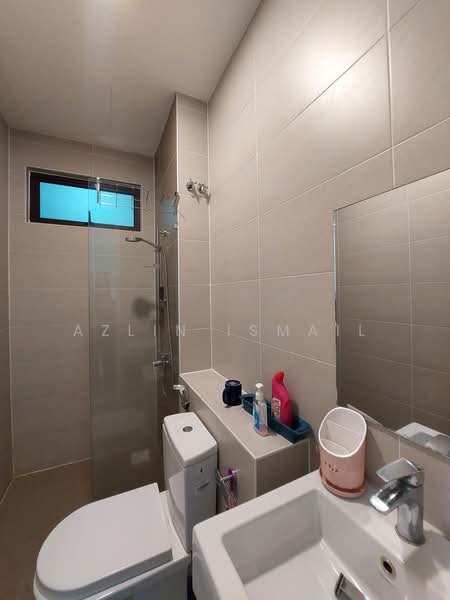 Condominium for Rent at Isle of Kamares - Azlin Ismail - Bathroom - PropertyGuru.com.my