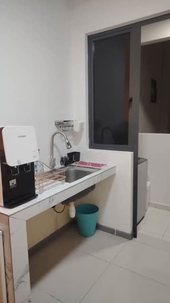 Servis Apartment untuk Dijual di United Point (Residensi Berpadu) - Wilson Wong - Kitchen - PropertyGuru.com.my