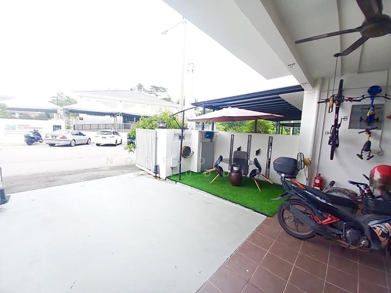 Rumah Teres 2 Tingkat untuk Dijual di Bukit Rahman Putra (Sungai Buloh) - NORFADILAH ZAINUDDIN - Exterior - PropertyGuru.com.my