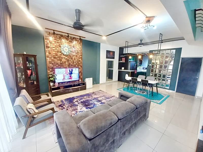 Rumah Teres 2 Tingkat untuk Dijual di Bukit Rahman Putra (Sungai Buloh) - NORFADILAH ZAINUDDIN - Living Room - PropertyGuru.com.my