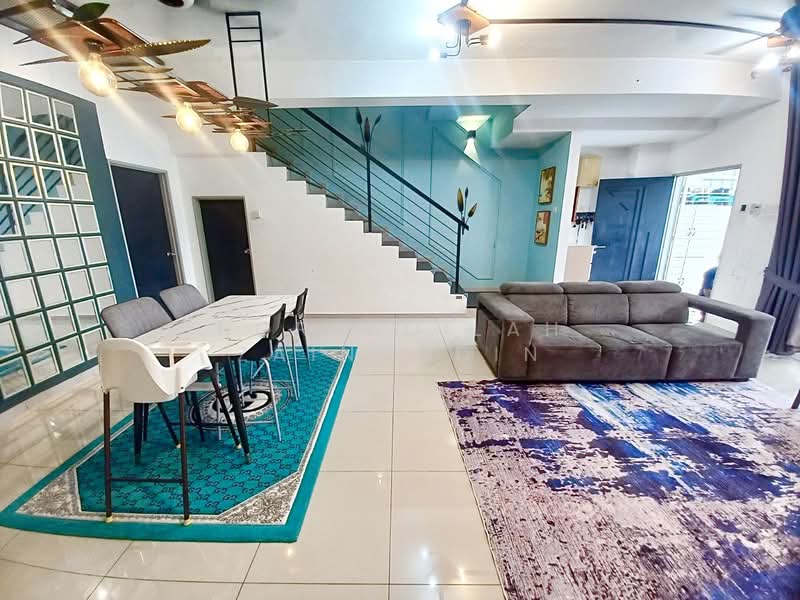 Rumah Teres 2 Tingkat untuk Dijual di Bukit Rahman Putra (Sungai Buloh) - NORFADILAH ZAINUDDIN - Living Room - PropertyGuru.com.my