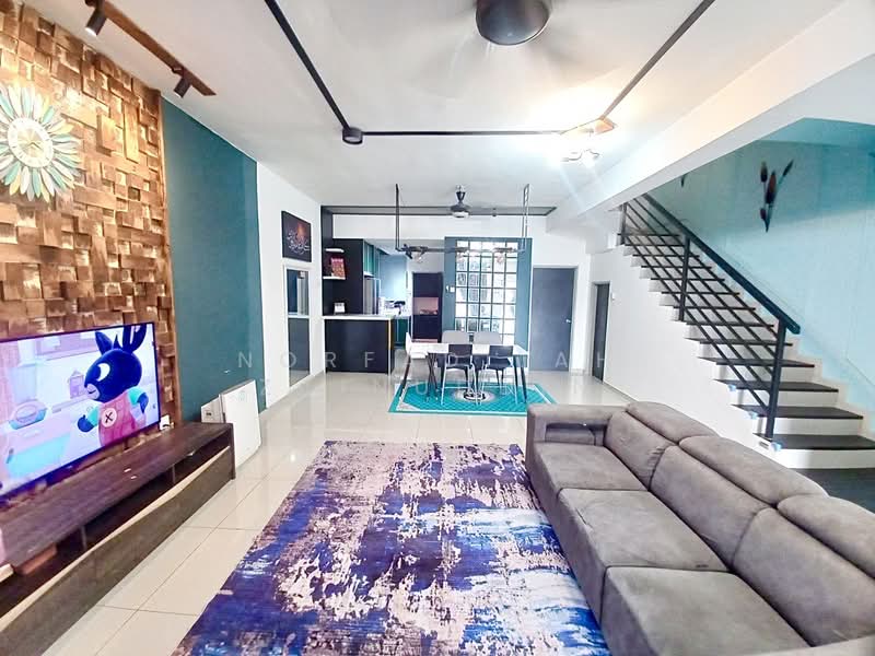 Rumah Teres 2 Tingkat untuk Dijual di Bukit Rahman Putra (Sungai Buloh) - NORFADILAH ZAINUDDIN - Living Room - PropertyGuru.com.my