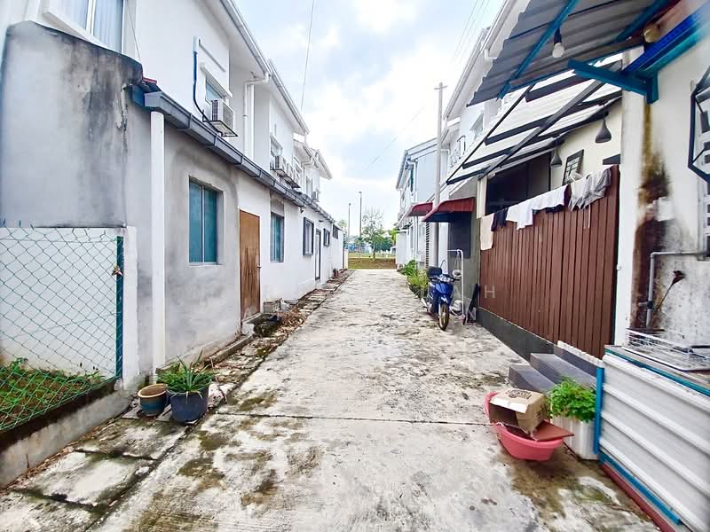 Rumah Teres 2 Tingkat untuk Dijual di Bukit Rahman Putra (Sungai Buloh) - NORFADILAH ZAINUDDIN - Exterior - PropertyGuru.com.my