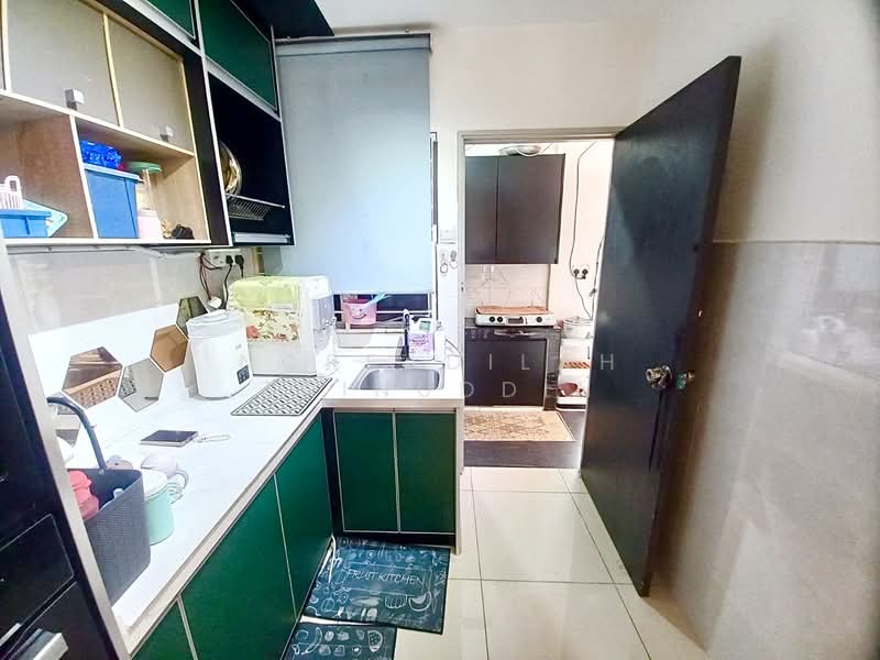 Rumah Teres 2 Tingkat untuk Dijual di Bukit Rahman Putra (Sungai Buloh) - NORFADILAH ZAINUDDIN - Kitchen - PropertyGuru.com.my