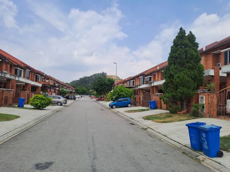 Rumah Teres 2 Tingkat untuk Dijual di Alam Budiman (Shah Alam) - Harry Lee - Exterior - PropertyGuru.com.my