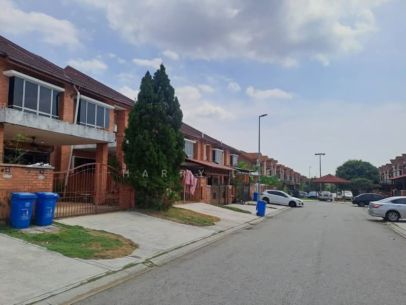 Rumah Teres 2 Tingkat untuk Dijual di Alam Budiman (Shah Alam) - Harry Lee - Exterior - PropertyGuru.com.my