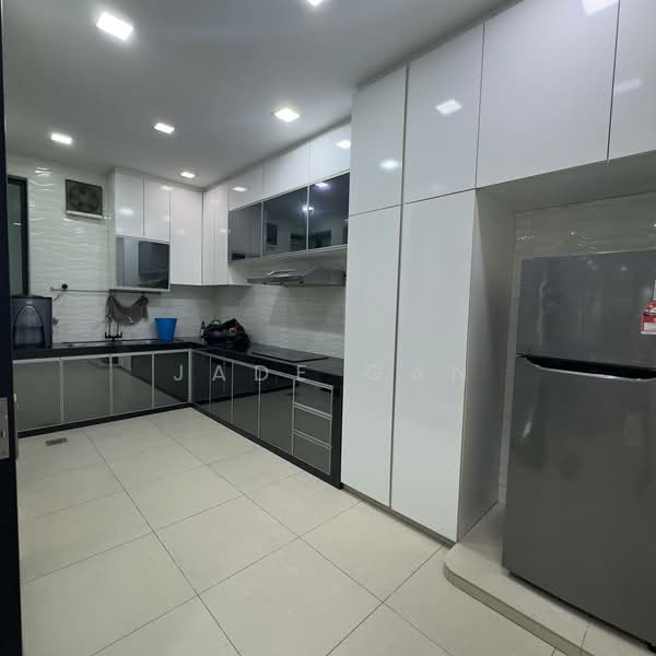 Cluster House for Rent in Taman Mutiara Mas (Skudai) - Jade Gan - Kitchen - PropertyGuru.com.my