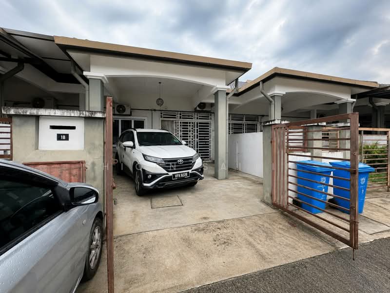 Rumah Teres 1 Tingkat untuk Dijual di Seksyen 30 (Shah Alam) - Shiqin Saidin - Exterior - PropertyGuru.com.my