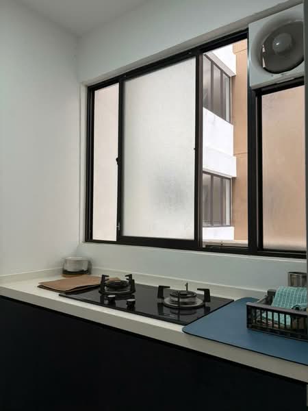 Service Residence for Sale at Ten Kinrara - Chin PT - Kitchen - PropertyGuru.com.my