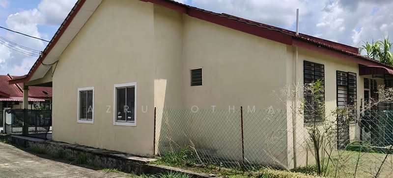 1-storey Terraced House for Sale in Rantau (Negeri Sembilan) - Azrul Othman - Exterior - PropertyGuru.com.my