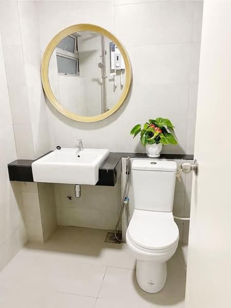 Kondominium untuk Dijual di Elaeis 2 - Tony Lau - Bathroom - PropertyGuru.com.my
