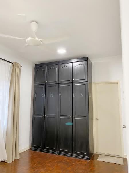Kondominium untuk Dijual di Elaeis 2 - Tony Lau - Bedroom - PropertyGuru.com.my