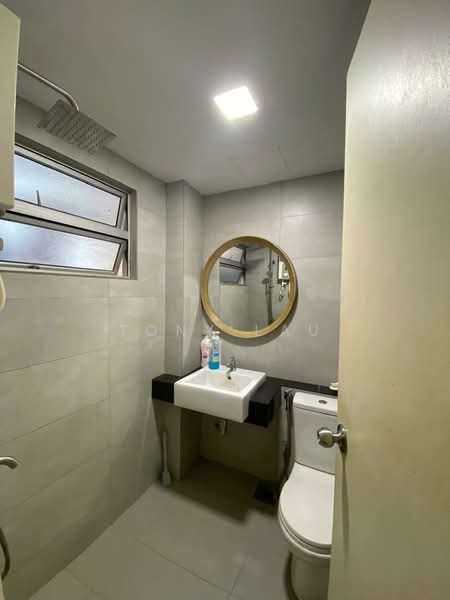 Kondominium untuk Dijual di Elaeis 2 - Tony Lau - Bathroom - PropertyGuru.com.my