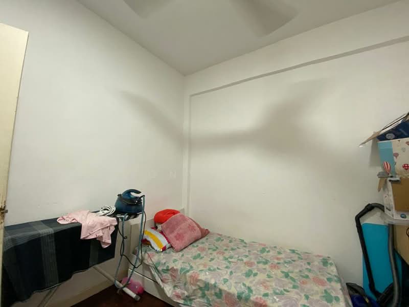 Kondominium untuk Dijual di Elaeis 2 - Tony Lau - Bedroom - PropertyGuru.com.my