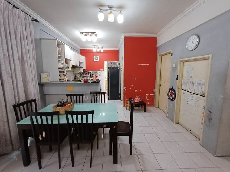 2-storey Terraced House for Sale in Bandar Saujana Putra (Tanjong Duabelas) - Tony Lau - Dining Room - PropertyGuru.com.my