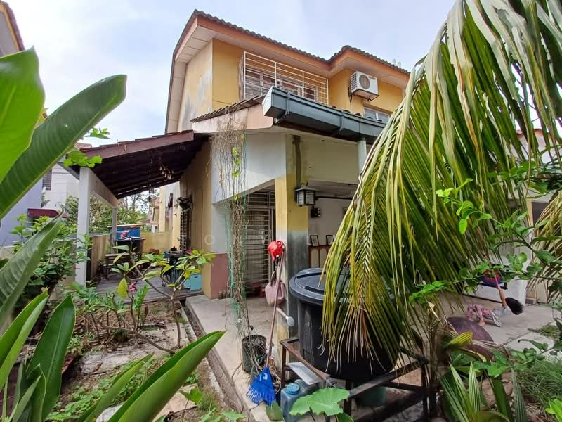 2-storey Terraced House for Sale in Bandar Saujana Putra (Tanjong Duabelas) - Tony Lau - Exterior - PropertyGuru.com.my