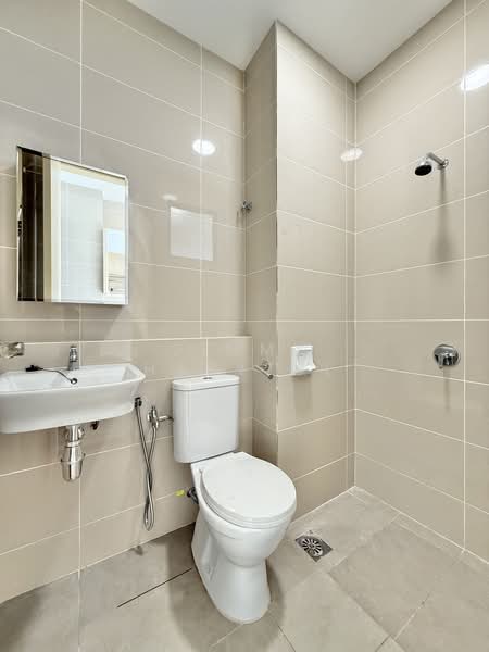 Kondominium untuk Disewa di Waltz Residences - Jimmy Haryzul - Bathroom - PropertyGuru.com.my
