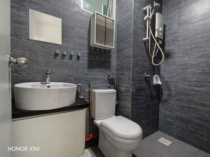 Servis Apartment untuk Disewa di Gaya Resort Homes - Jim Ling - Bathroom - PropertyGuru.com.my
