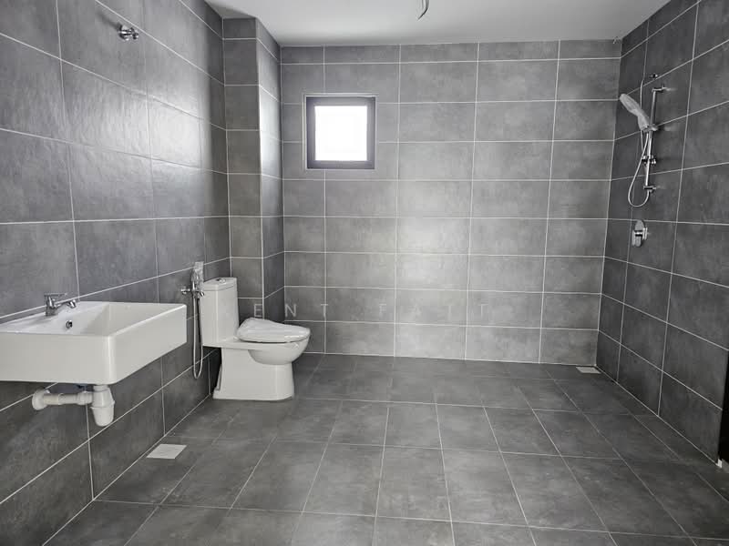 Rumah Teres 3 Tingkat untuk Dijual di Batu 9 (Cheras) - Kent Fatt - Bathroom - PropertyGuru.com.my