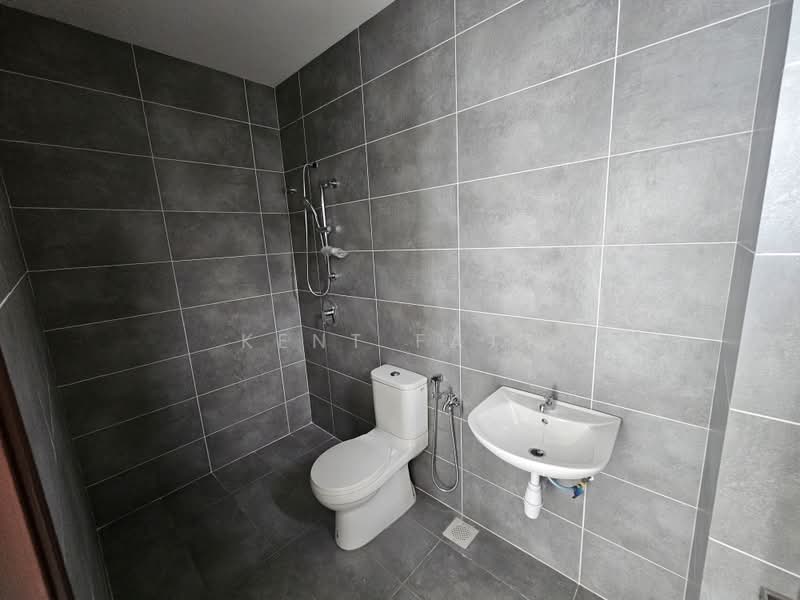 Rumah Teres 3 Tingkat untuk Dijual di Batu 9 (Cheras) - Kent Fatt - Bathroom - PropertyGuru.com.my