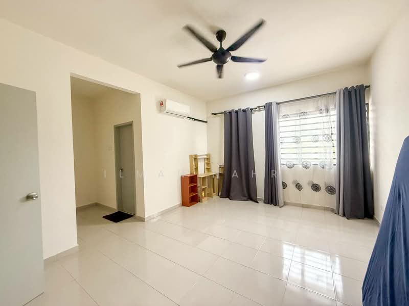 Rumah Teres 2 Tingkat untuk Dijual di Sepang (Selangor) - Ilman Nahri - Living Room - PropertyGuru.com.my