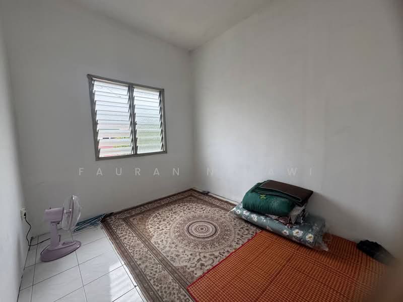 2-storey Terraced House for Sale in Taman Sri Haneco (Semenyih) - Fauran Nawawi - Bedroom - PropertyGuru.com.my