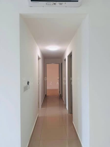 Kondominium untuk Disewa di M Adora - Mohd Zakri Mohd Zamberi - Corridor - PropertyGuru.com.my
