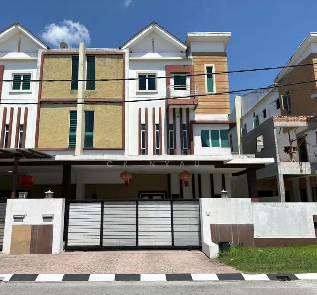 3-storey Terraced House for Sale in Ipoh (Perak) - Ck Nyau - PropertyGuru.com.my