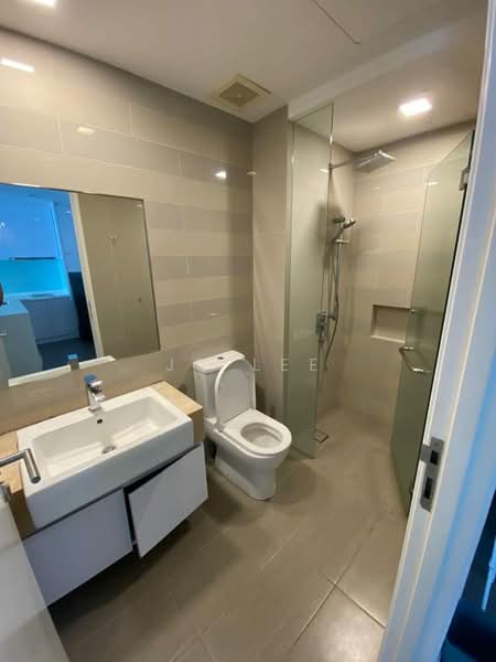 Service Residence for Sale at Ramada (One @ Bukit Ceylon) - JC Lee - Bathroom - PropertyGuru.com.my
