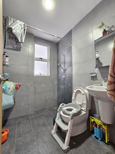 Kondominium untuk Dijual di Green Residence - Kent Fatt - Bathroom - PropertyGuru.com.my