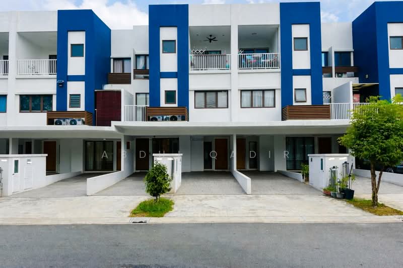 Townhouse for Sale in Sepang (Selangor) - Abdul Qadir - PropertyGuru.com.my