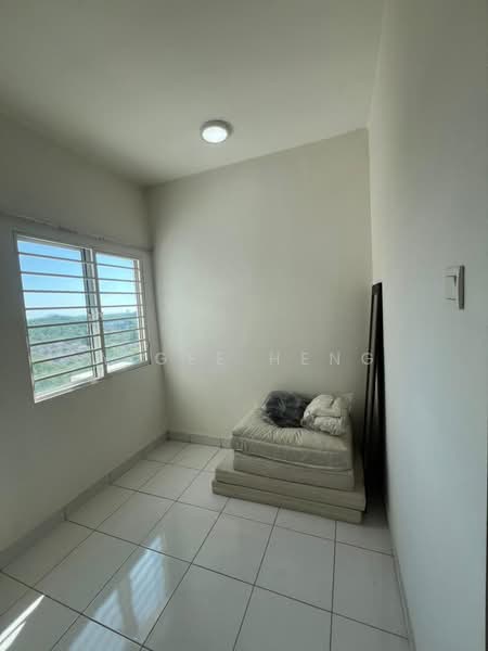 Pangsapuri untuk Dijual di Akasia Apartment - Yigee Heng - PropertyGuru.com.my