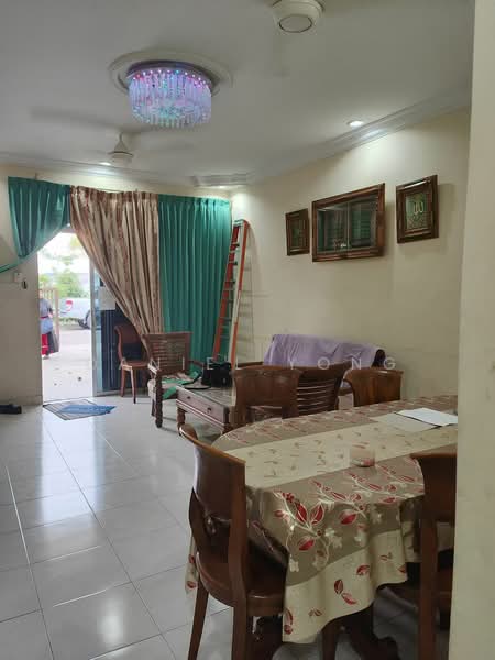 Rumah Teres 2 Tingkat untuk Dijual di Taman Pulai Indah (Johor Bahru) - Daniel Yong - Living Room - PropertyGuru.com.my