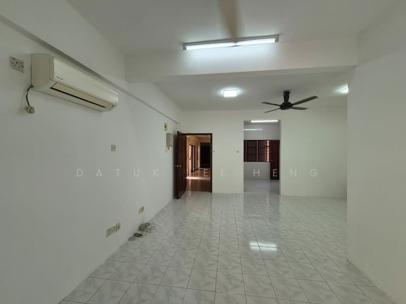 Kondominium untuk Disewa di Rayaria - Datuk Lee Heng - Living Room - PropertyGuru.com.my