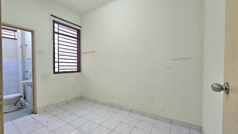 Rumah Teres 2 Tingkat untuk Dijual di Taman Sri Pulai Perdana (Skudai) - Herry Goh - Bathroom - PropertyGuru.com.my