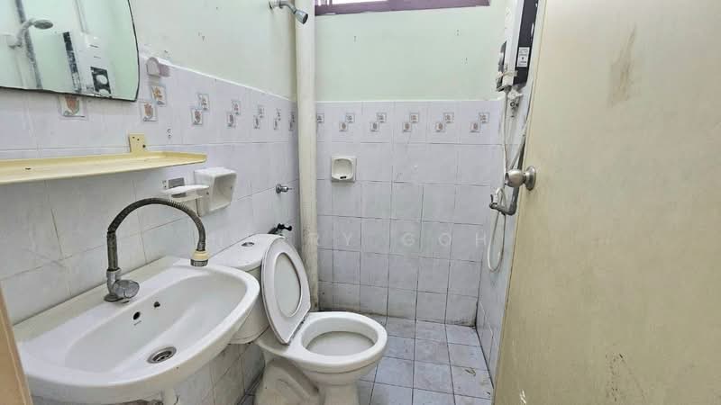 Rumah Teres 2 Tingkat untuk Dijual di Taman Sri Pulai Perdana (Skudai) - Herry Goh - Bathroom - PropertyGuru.com.my
