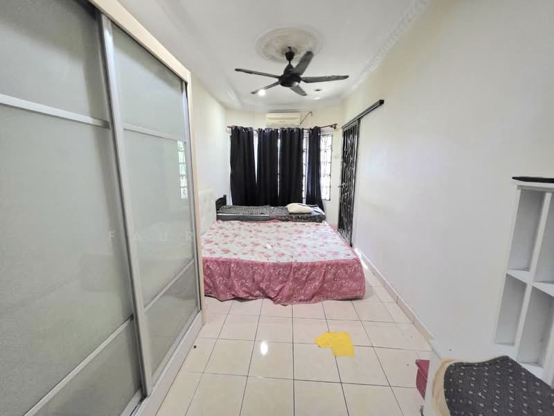 2-storey Terraced House for Sale in Seksyen 19 (Shah Alam) - Fauran Nawawi - PropertyGuru.com.my
