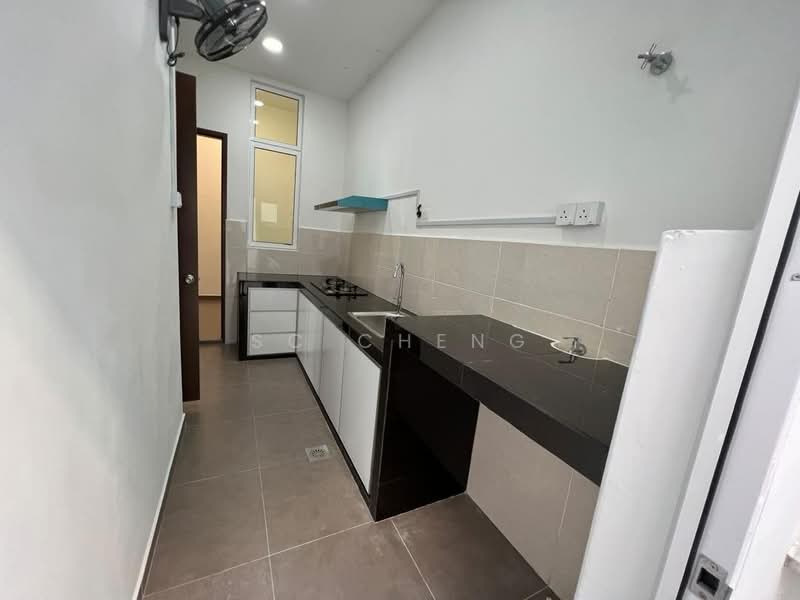 Cluster House for Sale in Taman Nusa Sentral (Iskandar Puteri (Nusajaya)) - SC Cheng - Kitchen - PropertyGuru.com.my