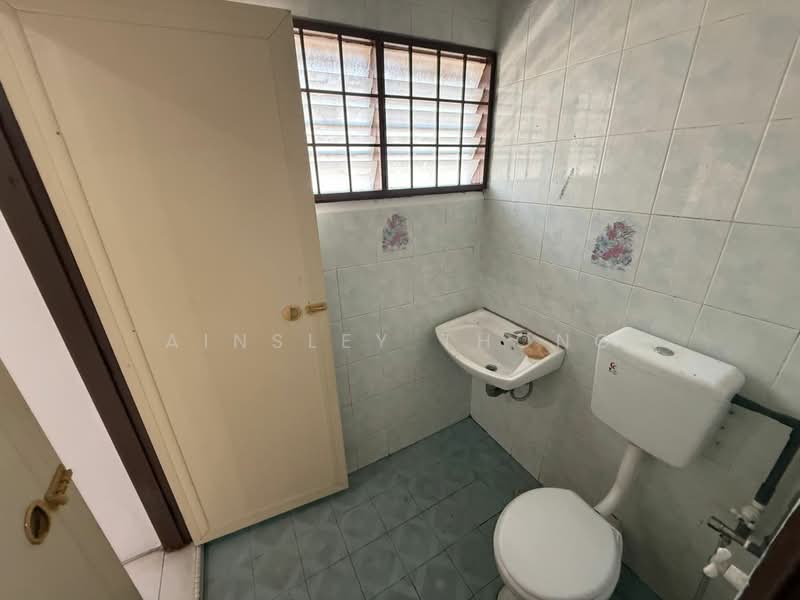 Rumah Teres 2.5 Tingkat untuk Dijual di Gunung Rapat (Ipoh) - Ainsley Thong - Bathroom - PropertyGuru.com.my