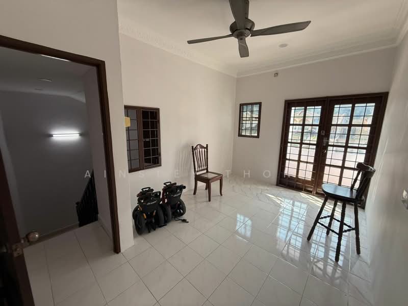 Rumah Teres 2.5 Tingkat untuk Dijual di Gunung Rapat (Ipoh) - Ainsley Thong - Living Room - PropertyGuru.com.my