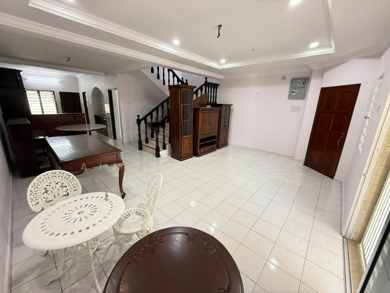 Rumah Teres 2.5 Tingkat untuk Dijual di Gunung Rapat (Ipoh) - Ainsley Thong - Living Room - PropertyGuru.com.my