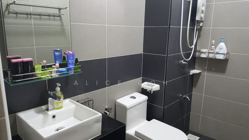 Condominium for Rent at M Condominium @ Larkin - Alice Goh - Bathroom - PropertyGuru.com.my