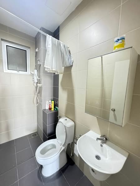 Kediaman Servis untuk Disewa di Centra Residences - John Sia - Bathroom - PropertyGuru.com.my