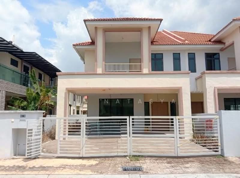 Twin Villa for Sale in Banting (Selangor) - Fifi Natasya - Exterior - PropertyGuru.com.my
