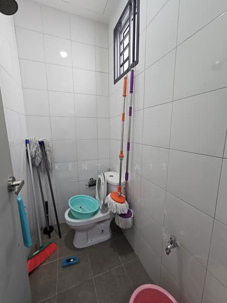 Condominium for Sale at Casa Green Condominium - Kent Fatt - Bathroom - PropertyGuru.com.my