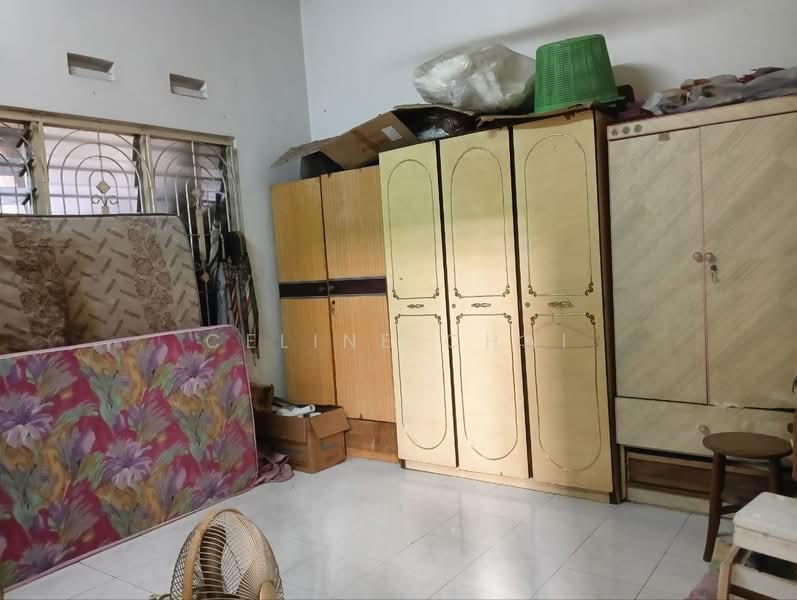 Rumah Teres 1 Tingkat untuk Dijual di Kluang (Johor) - Celine Chai - Bedroom - PropertyGuru.com.my