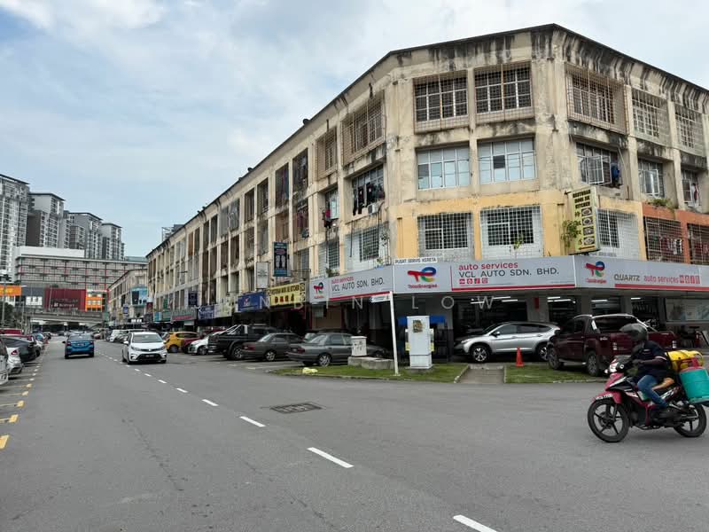 Shop for Rent in Pusat Bandar Puchong (Puchong) - Junbin Low - Exterior - PropertyGuru.com.my
