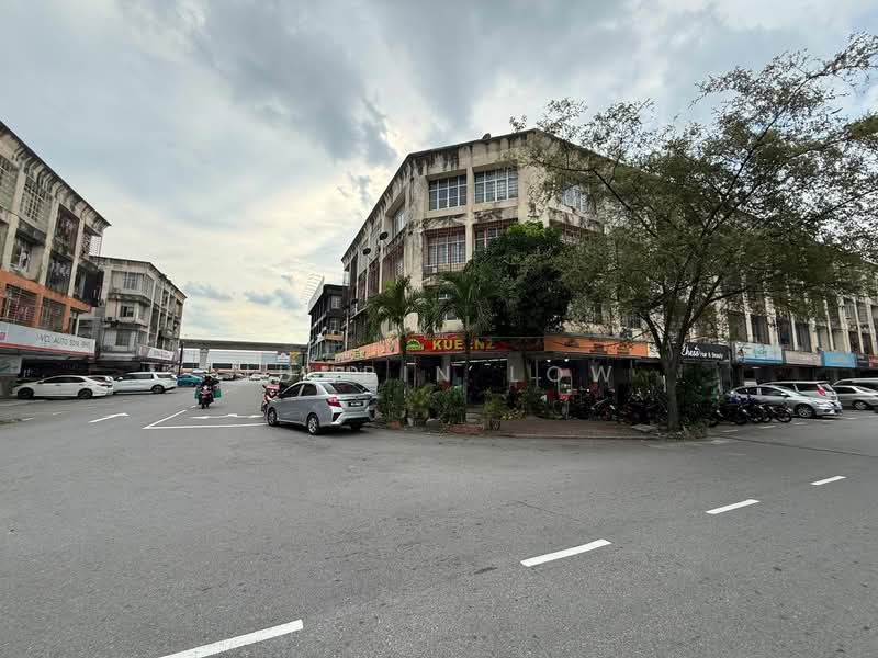 Shop for Rent in Pusat Bandar Puchong (Puchong) - Junbin Low - Exterior - PropertyGuru.com.my